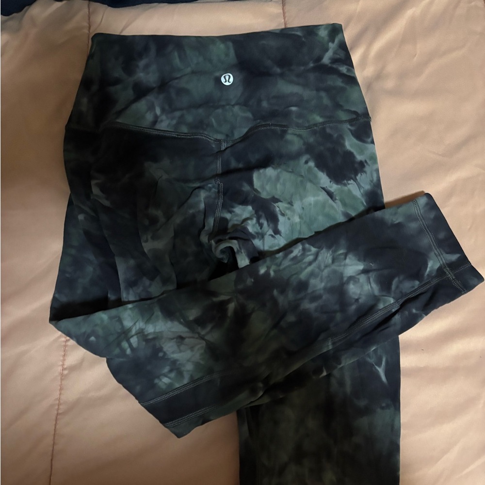 Lululemon Blue/Green Tie-Dye Leggings